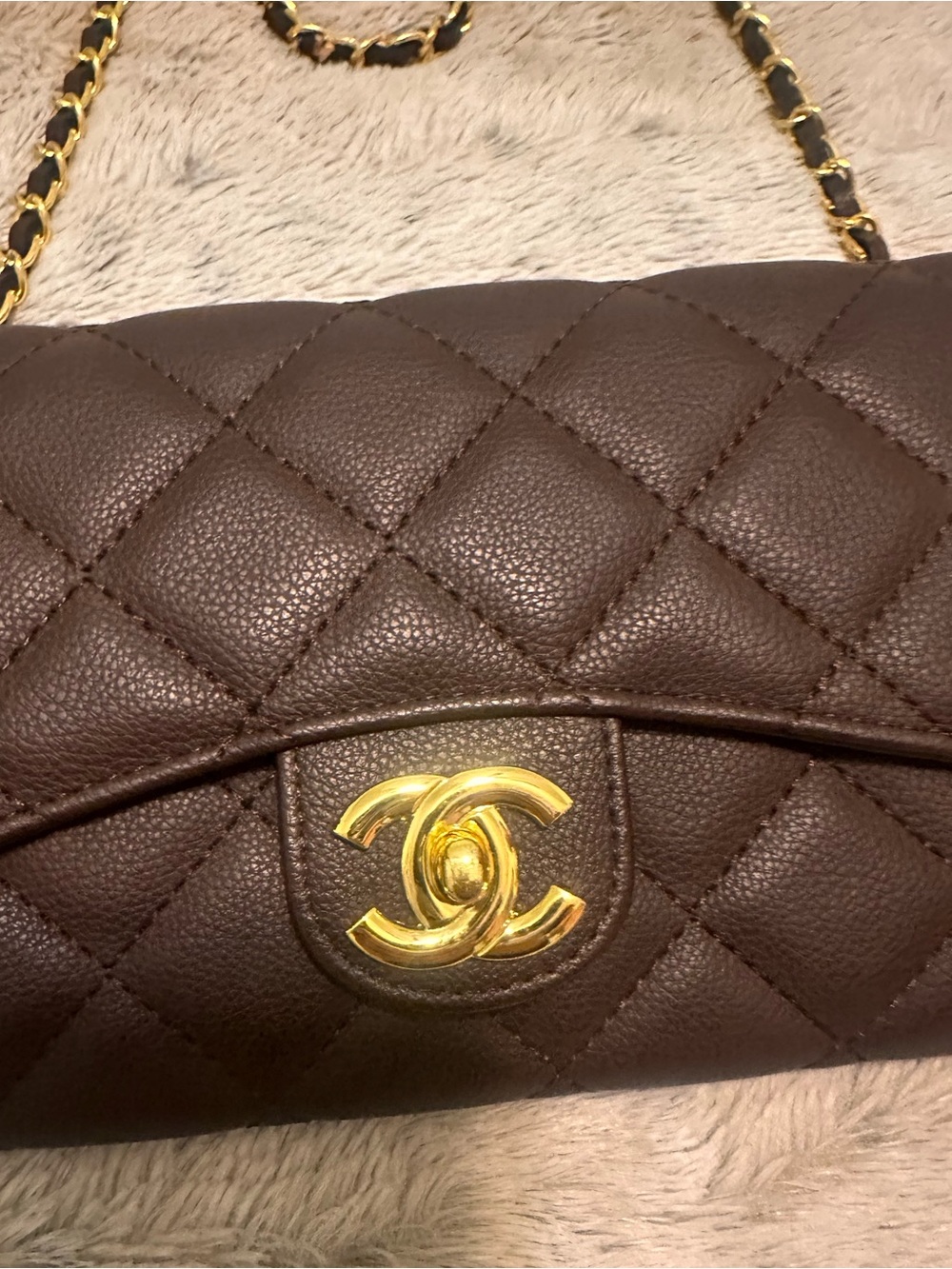 Iconic double c Quilted coffee Brown wallet on chain Bag - Picture 7 of 10